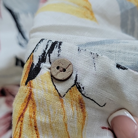 Linen Top - Picture 4 of 5